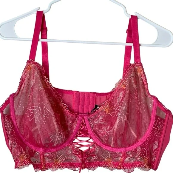 Torrid Pink Underwire Bra with Lace Detailing - Picture 2 of 9